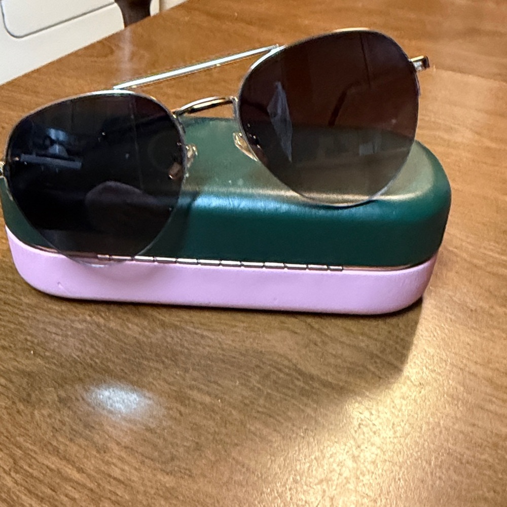 Aviator Sunglasses with Dark Smoke Lenses - Picture 6 of 10